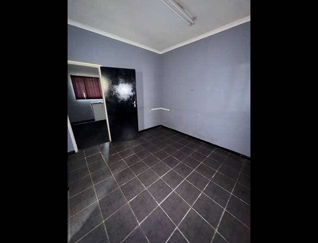50M² OFFICE TO LET IN NORTHDALE